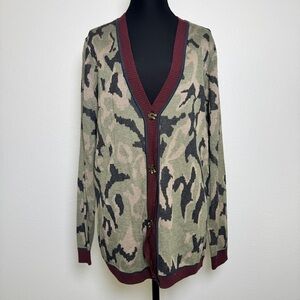 Crescent Drive Green Camo Cardigan Maroon Trim Button Front M/L NWT